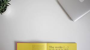 Umumnya, surat resmi ditujukan pada instansi. Tampak Sepele 4 Kesalahan Penulisan Ini Masih Sering Diabaikan Penulis Penerbit Deepublish