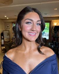 Doreen Nash's Instagram, Twitter & Facebook