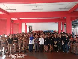 Pasukan kbpb dari sekolah menengah saiyyidina hassan. Pasukan Kadet Bomba Smk Sanzac Membanggakan Warga Sekolah Pejabat Pendidikan Daerah Kota Kinabalu