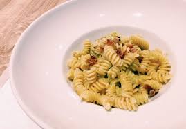Check spelling or type a new query. Fusilli Con Crema Di Zucchine E Pancetta Croccante Picture Of La Lampara Bergamo Tripadvisor