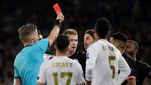 Gambar wasit buat setiker : Wasit Chelsea Vs Madrid Kenangan Suram Los Blancos