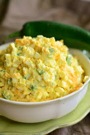 Jalapeno Cheddar Egg Salad This Simple Egg Salad Only Had A Few Ingredients But A Great Combination Of Flavors From Spicy Jalap Recipes Cheddar Eggs Egg Salad