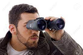 Man looking through binoculars in shooting range. Seitenansicht Der Mann Durch Ein Fernglas Auf Einem Isolierten Hintergrund Lizenzfreie Fotos Bilder Und Stock Fotografie Image 3977689