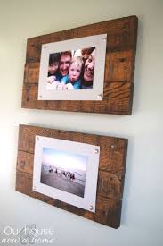Easy To Make Picture Frame And Wall Display Bringing Rustic And Simple Elements To A Wall Decor Our House Now A Home Pallet Picture Frames Picture Frame Decor Diy Picture Frames