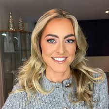 Ella Davies Makeup 添加了1 张新照片— 在...