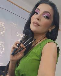 🥰 EL MAQUILLAJE PARA MI ES ARTE, ES LA EXPRESIÓN DE MI ALMA QUE SALE DE  MIS OJOS Y SE DESBORDA POR MIS MANOS 🥰 GRACIAS POR CONFIAR EN MÍ, POR  RECOMENDARME