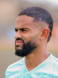 🚨𝐎𝐅𝐅𝐈𝐂𝐈𝐀𝐋: Malmö FF has rejected a bid from French club RC Lens  for Taha Ali. ❌🇫🇷 Malmö's sporting director confirmed: “We turned down  all bids for Taha Ali due to the sale