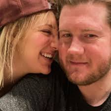 A very happy one year with this amazing girl! The best workout partner,  golfing buddy and P.I.C! Every day with you is a treat, and I can't wait to  see what the