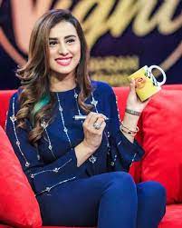 Madiha naqvi early life & career the latest tweets from @madehanaqvi madiha naqvi is a famous television host who is hosting a subh ki kahani morning show which is airing on geo kahani. Madiha Naqvi Took Our Breath Away On Bol Nights Pictures Lens