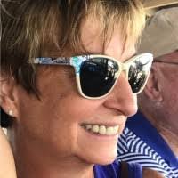 Kari Greathouse's Instagram, Twitter & Facebook