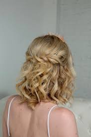 Yes, even short hair can be pulled back. Soft Wedding Curls Crystal Crown Hairstyle By Goldplaited Crown Crystal Curls Goldplaited H Prom Hairstyles For Short Hair Hair Styles Short Hair Updo