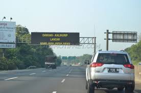 Hal ini tidak terlepas dari keberadaan tempat wisata baru di kota tersebut. Nomor Darurat Di Jalan Tol Yang Wajib Disimpan Siapa Tahu Perlu Saat Darurat Gridoto Com