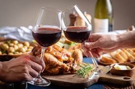 Sliced turkey with gravy and vegetables pinot gris from oregon: Thanksgiving Wine Pairing Tips What To Drink With Turkey More