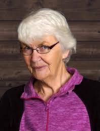 Marilyn Strom's Instagram, Twitter & Facebook