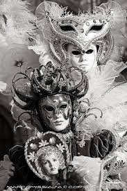 On the last available year for each country, we count 0 birth. Pin Von Gabriela Malik Auf Masks Venezianische Masken Venedig Maske Venezianischer Karneval