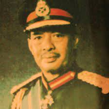 Sehingga kini seramai 17 orang telah menyandang jawatan tertinggi angkatan tentera ini. Ibrahim Ismail Wikipedia Bahasa Melayu Ensiklopedia Bebas