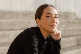 Anna Pacheco: “Al final només podran viure a Barcelona persones que cobrin  com a mínim 3.000 euros el mes”