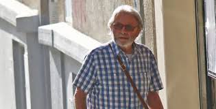 Herec ladislav mrkvička (81) kvůli parkinsonově nemoci trpí poruchami motoriky a kromě toho čelí i uznávaný herec a vyhledávaný dabér ladislav mrkvička za ztvárnění jednoho z dvojice seniorů. Takhle Vypada Nemocny Herec Ladislav Mrkvicka Co Mu Schazi Celebrity Instory Cz