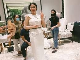 Check spelling or type a new query. Naysilla Mirdad Fitting Gaun Netizen Heboh Ucapkan Selamat Nikah