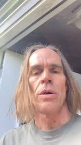 And now… a very special message from Lee Baggett. 📣 New album ‘Waves for a  Begull’ now available for preorder