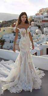 51 Beach Wedding Dresses Perfect For Destination Weddings Wedding Dresses Wedding Dresses Vintage Fitted Wedding Dress