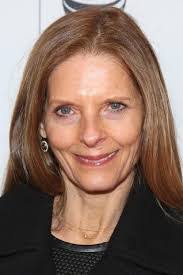 Sandra Simms's Instagram, Twitter & Facebook