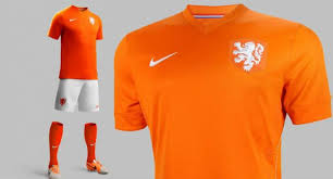 Het nederlands elftal is voor de ek 2021 kwalificatie ingedeeld bij duitsland. Nieuw Tenue Oranje Shirt Wk 2014 Voetbal De Leeuw Is Terug Voetbal Oranje Nederland