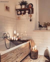 Bathroomaccessories Home Spa Relaxen Im Eigenen Bad In Einem Behaglichen Wohlfuhlbadezimmer Las In 2020 Kleines Bad Dekorieren Badewanne Holz Gemutliches Badezimmer