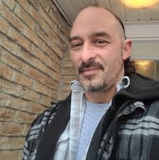 Anybody dating this man? He's very attentive but sometimes I feel he's not  being truthful. Any tea?!?