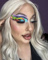 Rocking @humanhairforwhat Rhonda Mix. Used @lacebegone melting spray today  for the first time. The past couple of weeks I haven't glued any wig down.  I do like the idea of being able