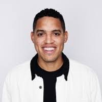 Kay Pena's Instagram, Twitter & Facebook