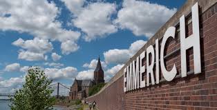 Earning assets grew from $213 million to $332 million—. Neue Kammerin Fur Emmerich Der Neue Kammerer