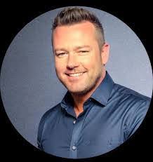 Aubrey Buckmaster's Instagram, Twitter & Facebook