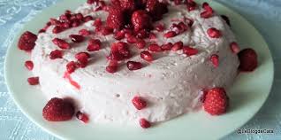 Fara cuptor, un cheesecake rapid si usor de facut cu branza si m. Blogul Lui CÄtÄ Cheese Cake Cu Capsuni Si Zmeura Fara Coacere Low Carb