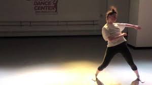 @ellenpage dances to @sylvanesso tomorrow. 20 Idee Su Emma Portner