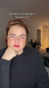 Sharon Stefan's Instagram, Twitter & Facebook