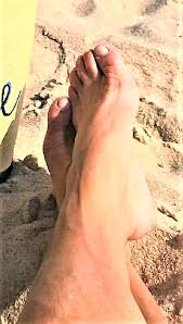 Katie couric was born on january 7, 1957 in arlington, virginia, usa as katherine anne couric. Katie Couric S Feet Wikifeet