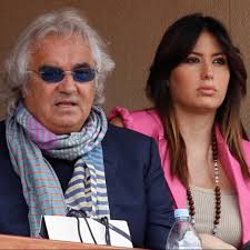 Un grande amore, che ha conquistato le copertine dei giornali di gossip, quello tra elisabetta gregoraci e flavio briatore: Gregoraci Senza Partner Uomini Spaventati Dal Confronto Con Briatore Ticinonline