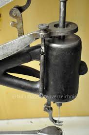 Pin By Erik Van Soest On Antique Sewing Machine Vintage Sewing Machines Antique Sewing Machines Sewing Leather