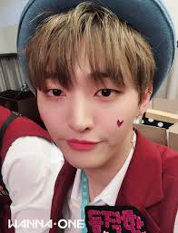 Following wanna one's disbandment, yoon ji sung went to pursue his solo career. Wannaone Fancafe Closed On Twitter 180710 3rd Fansign Selca Yoon Jisung