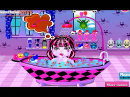 This adorable baby here will be going out with her mom.give her a nice bath and decide what outfit she will be using for today. Monster Baby Bath Baby Monster Bathing Online Free Flash Game Videos Gameplay Youtube