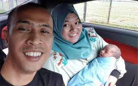Surat perjanjian adopsi anak ini penting sekali agar pihak orang tua kandung tidak bisa mengambil kembali anaknya yang sudah diserahkan dengan pihak orang tua. Nak Ambil Anak Angkat Di Malaysia Ini Cara Dan Prosesnya Iluminasi