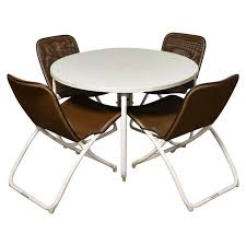 We have the largest selection of marble, wood, glass, fiberglass, chrome, and antique brass dining room tables at prices to fit any budget. Mid Century Modern Samsonite Round Patio Dining Table And 4 Folding Sling Chairs At 1stdibs
