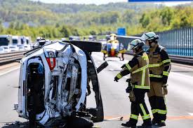 Auto überschlägt sich bei Unfall auf A45 in NRW ++ Lennetalbrücke gesperrt