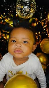 easy + inexpensive new years photo shoot you can do at home with your  little one! save this video to recreate these new years photos 🪩🖤 +  follow along for more mom