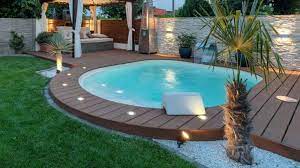 Ou même dans une cour intérieure. 30 Petites Piscines Pour Une Maison De Ville