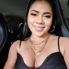 Amanda Persad's Instagram, Twitter & Facebook