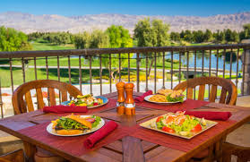 4 saints is serving thanksgiving dinner from 2 to 7 pm. Thanksgiving Dinners In Greater Palm Springs For 2020