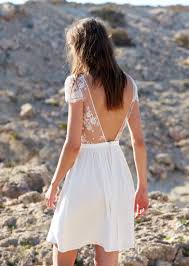 Retrouvez les collections 2015 de mademoiselle de guise et laure de sagazan sur leurs sites : Mariage Parfait La Collection Laure De Sagazan X Sezane La Fiancee Du Panda