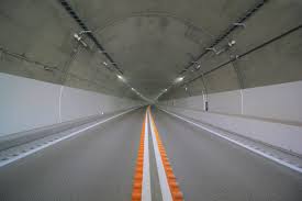 北海道横断自動車道 第二天神トンネル工事 | 実績紹介:山岳トンネル | 戸田建設